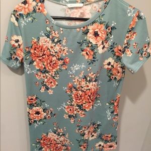 Reb & J. Floral Short Sleeve Top